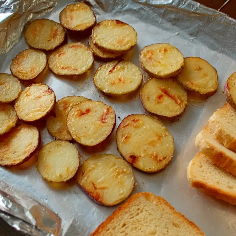 Herring Appetizer on Potatoes – A Classic Scandinavian Bite 4 Herring Appetizer on Potatoes