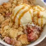 Keto Strawberry Rhubarb Crumble