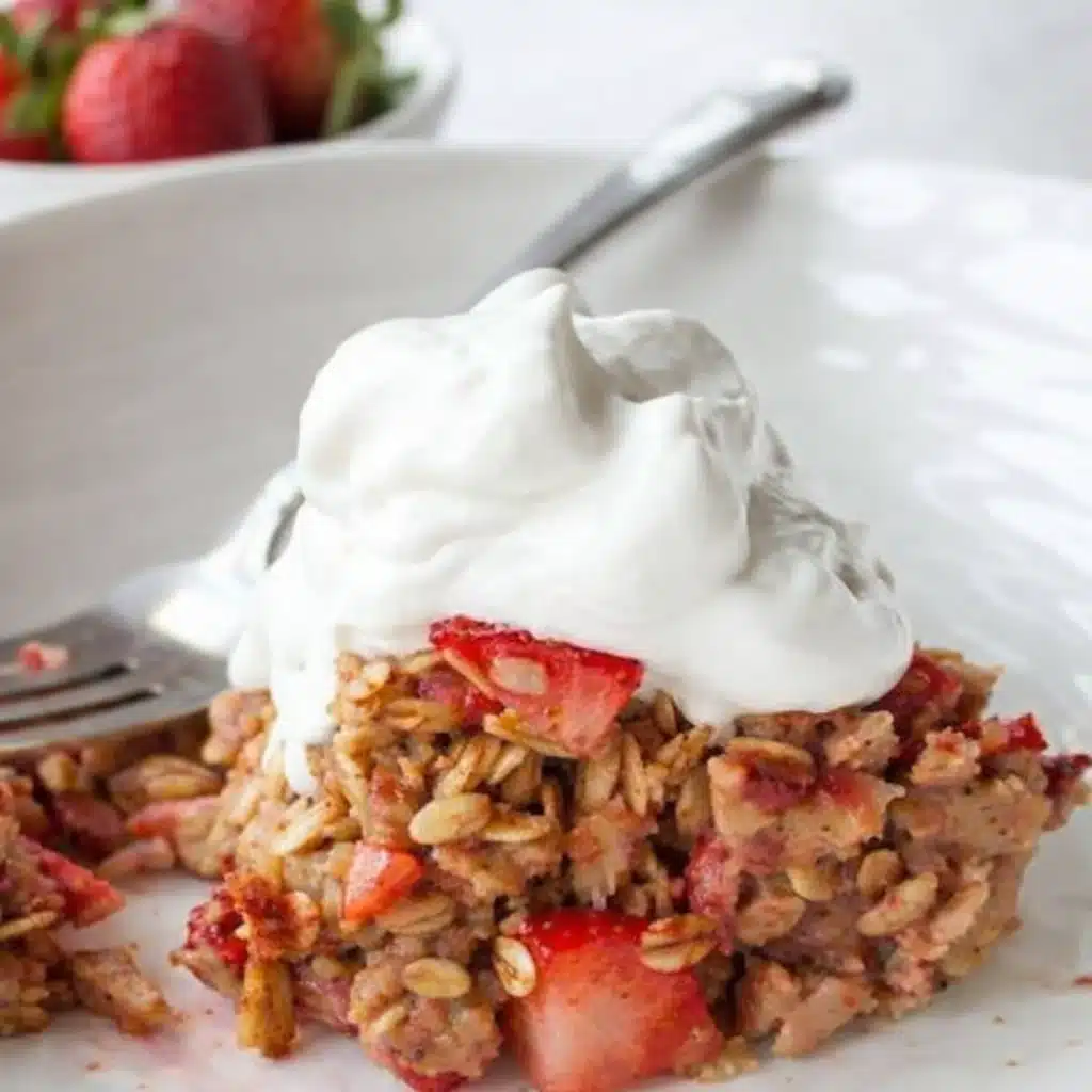 Strawberry Rhubarb Baked Oatmeal – Easy & Healthy Breakfast Idea 4 Strawberry Rhubarb Baked Oatmeal