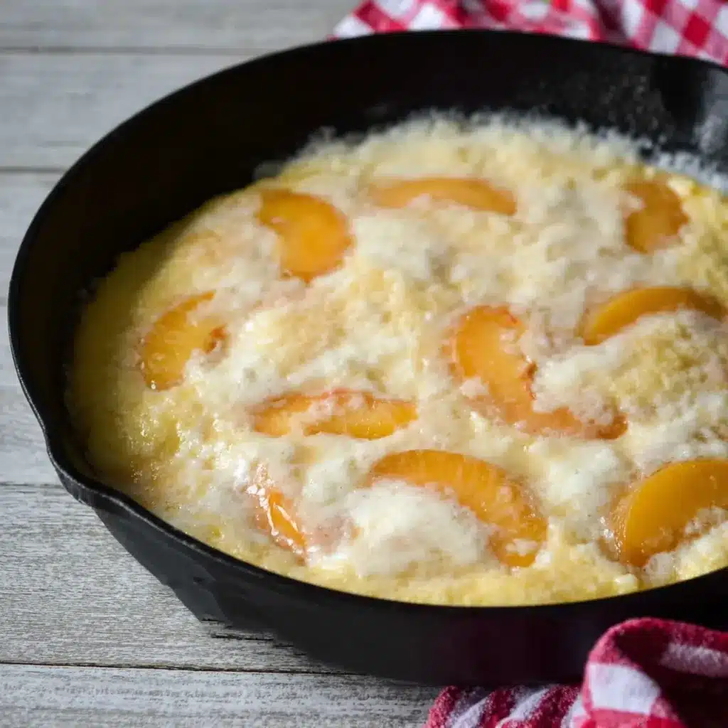 Easy Peach Cobbler: Simple Golden Dessert Recipe 4 Easy Peach Cobbler