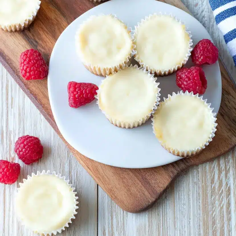 Mini Cheesecake Board: Easy Party Dessert Everyone Loves 4 Mini Cheesecake Board